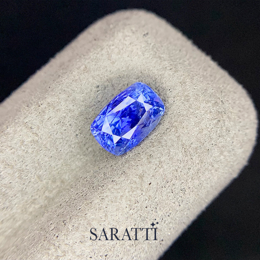 Side profile of cushion sapphire 6.87 × 4.58 × 5.01 mm loose stone | SARATTI  