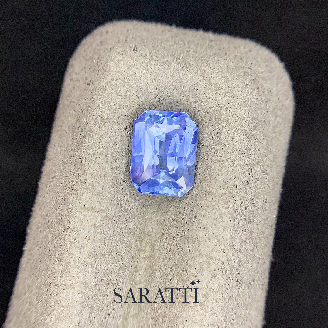 Side profile of cushion sapphire 7.13 × 5.45 × 4.01 mm loose stone | SARATTI  