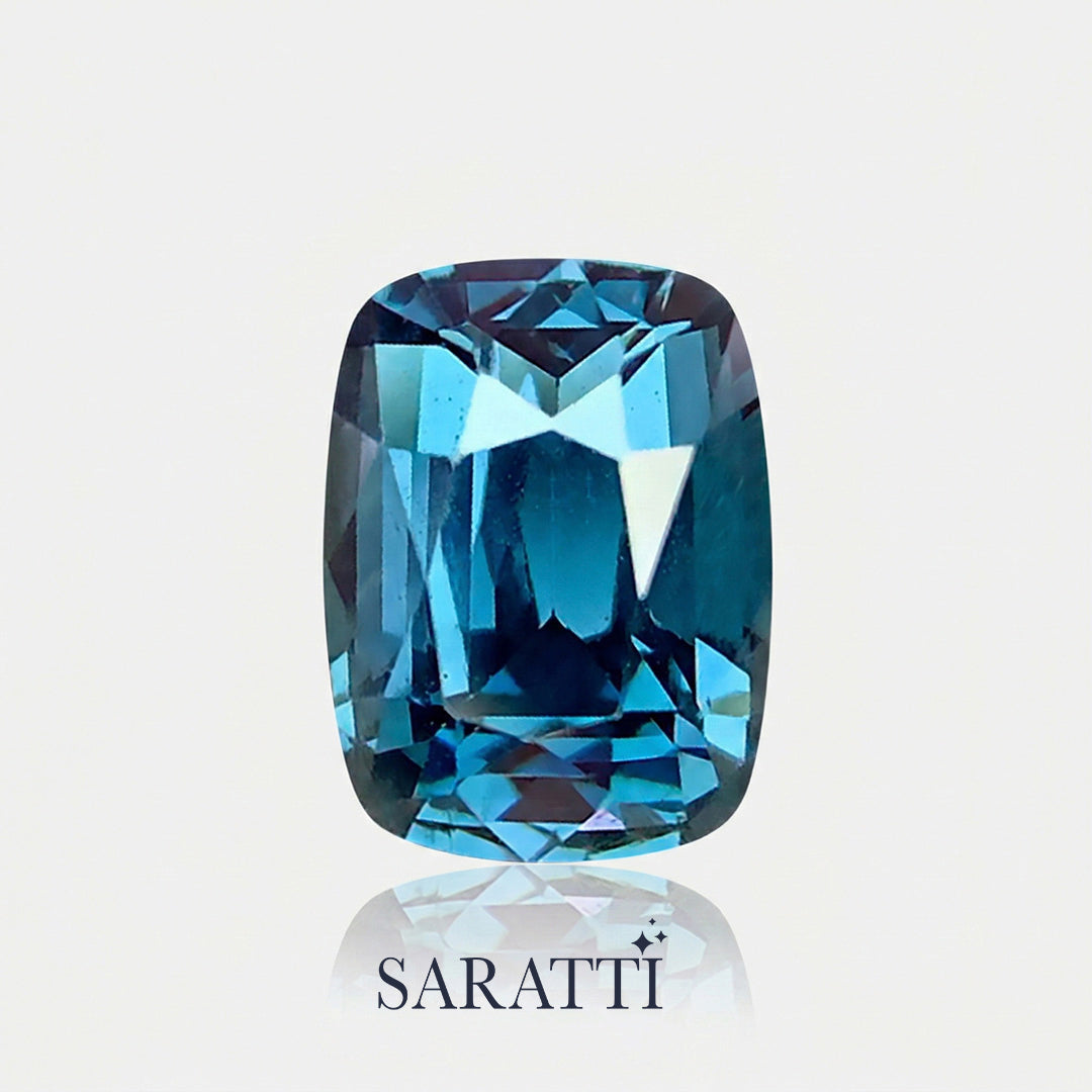 Side profile of cushion spinel 7.74 × 5.66 × 4.49 mm | SARATTI