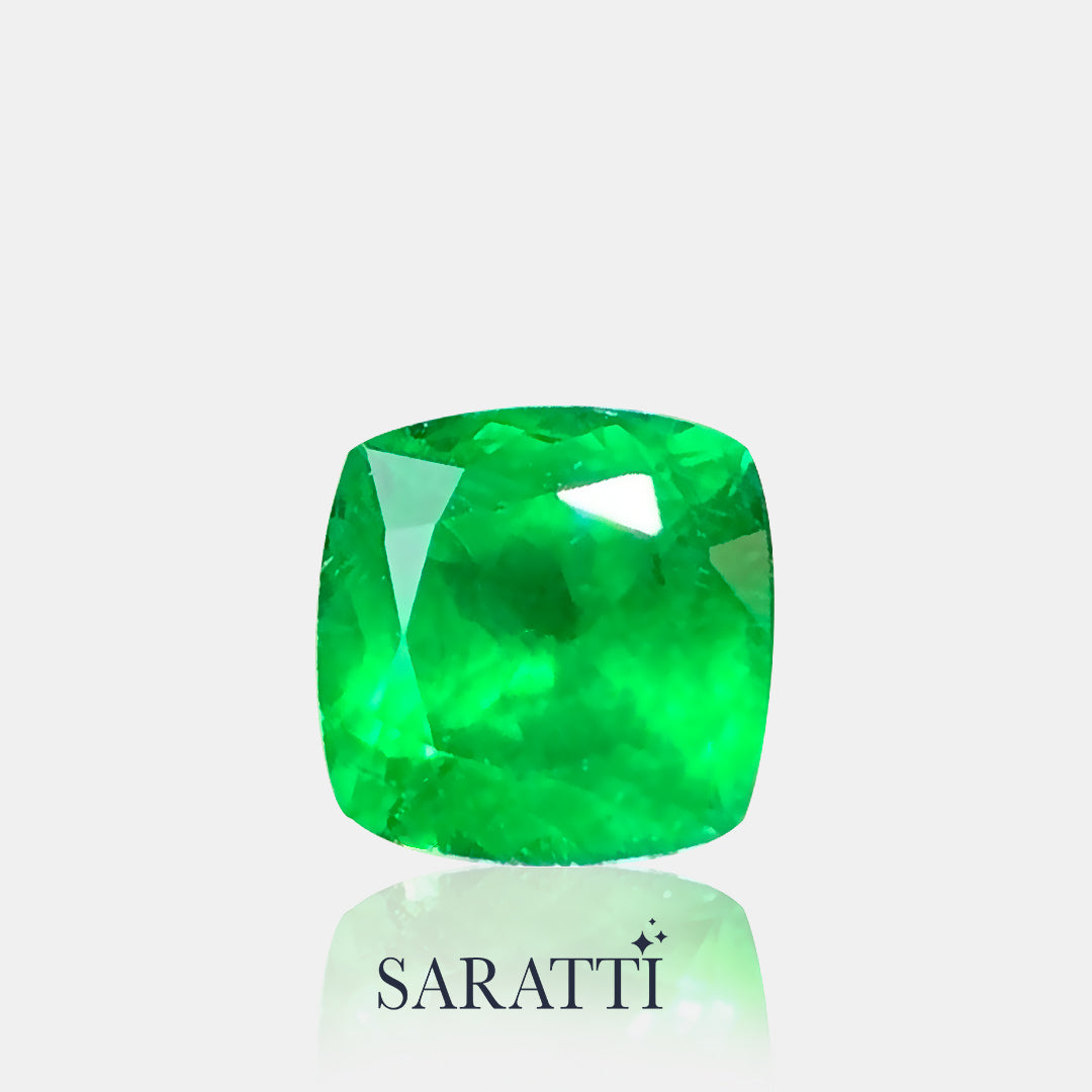 Side profile of cushion tsavorite 7.06 × 7.05 mm loose stone | SARATTI  