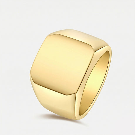 Sovereign signet ring for men 18k yellow gold square minimalist signet | SARATTI