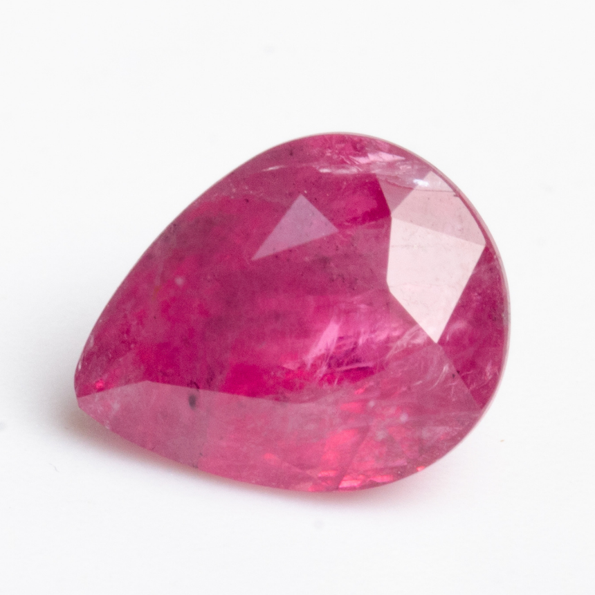 Sparkling 2.41ct eye clean clarity pear spinel loose | SARATTI