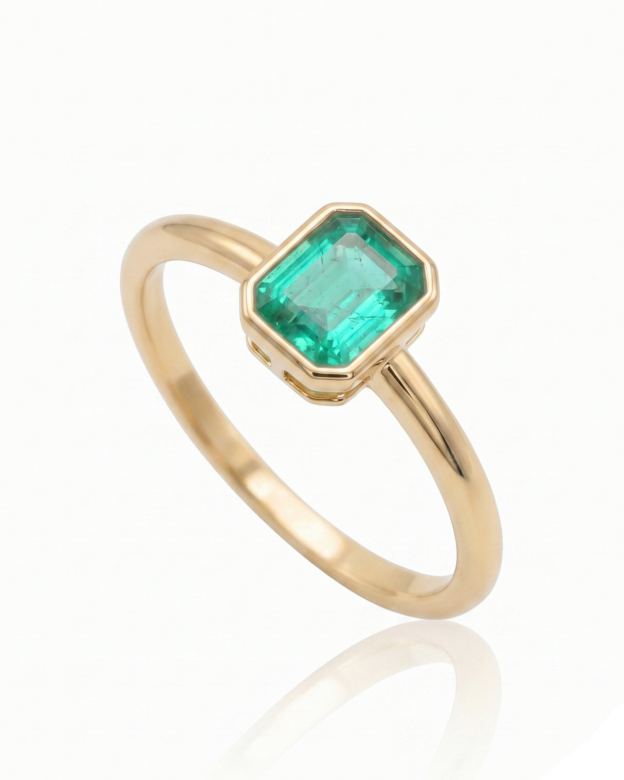 Square Keepsake natural emerald bezel ring in 18K Yellow Gold | SARATTI