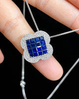- Strong enough to stand alone while remaining balanced for elegant everyday or evening wear.