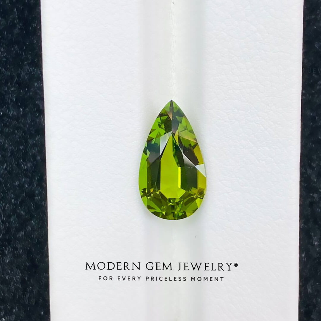 Genuine Green Tourmaline | 4.18 Carat | Modern Gem Jewelry | Saratti