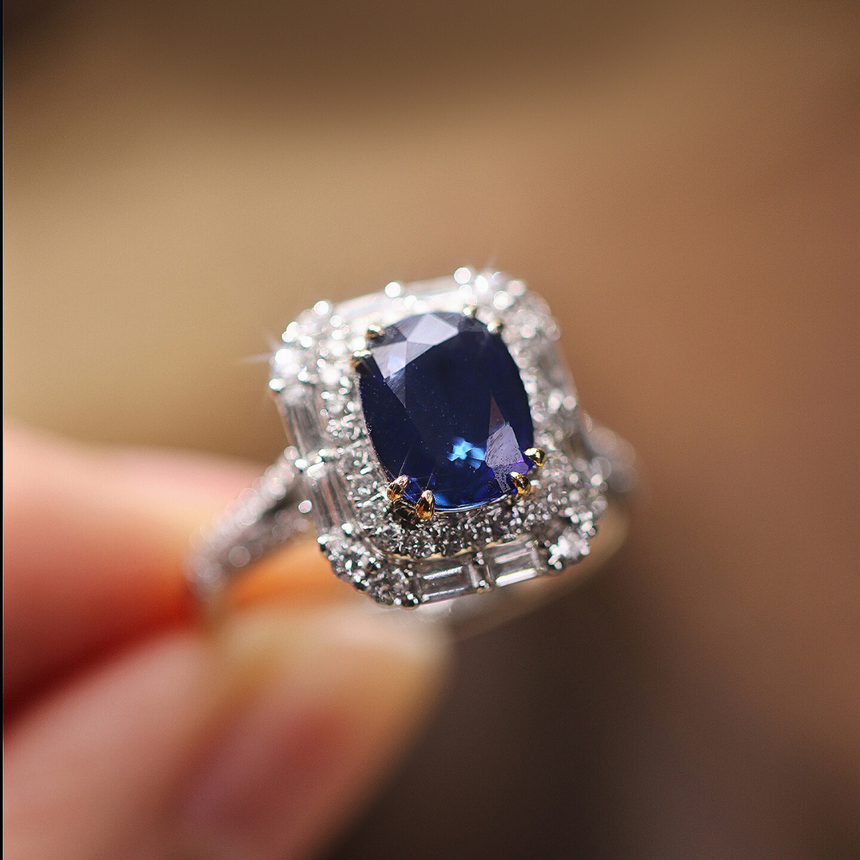 Celestial Citadel – Vivid Blue Sapphire & Diamond Halo Convertible Ring