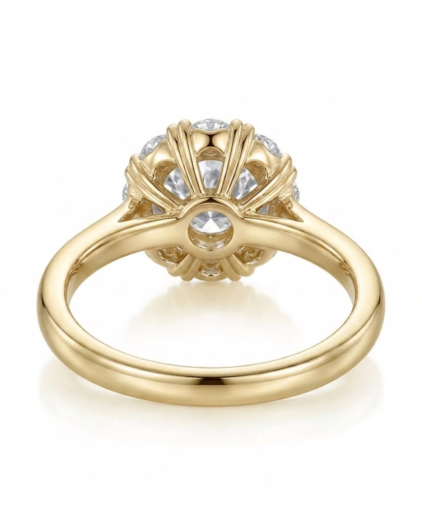 Sadi – Celestial Glow Natural Round Diamond Star Halo Ring