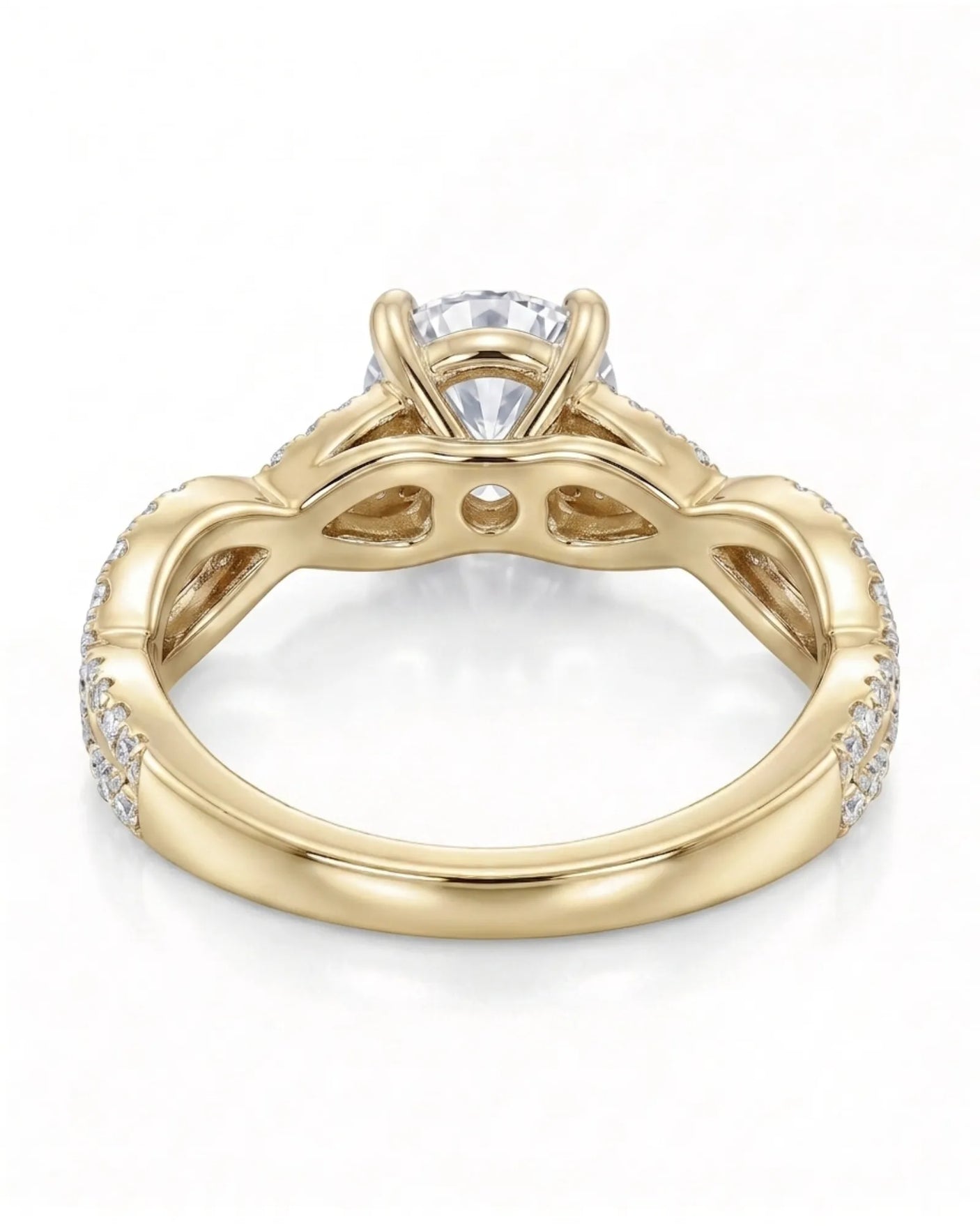 Donna – Natural Round Diamond Twisted-Shank Bridal Set