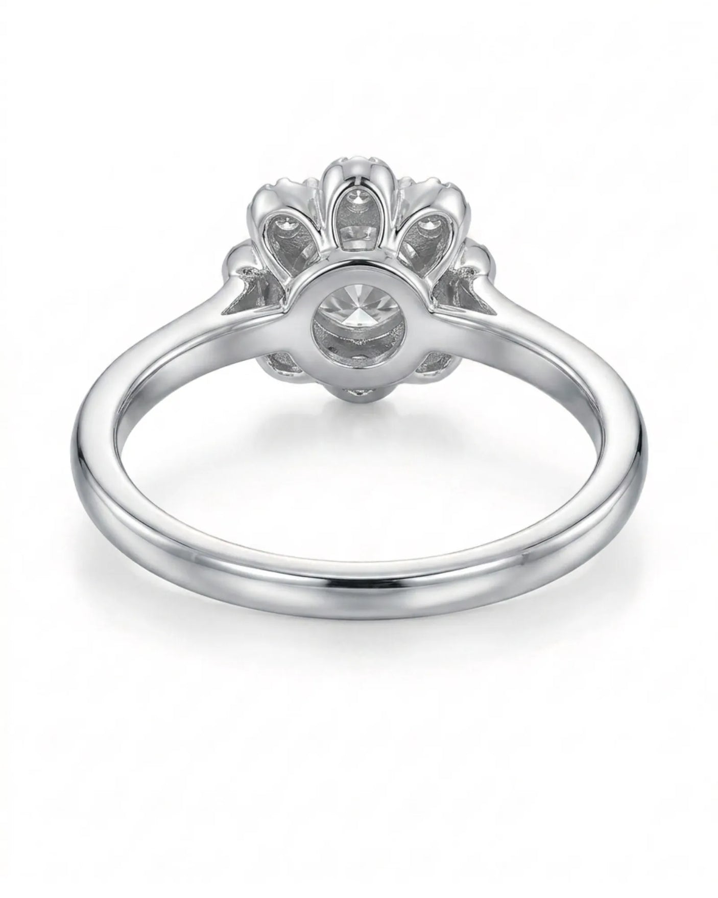 Celine – Natural Round Diamond Halo Engagement Ring
