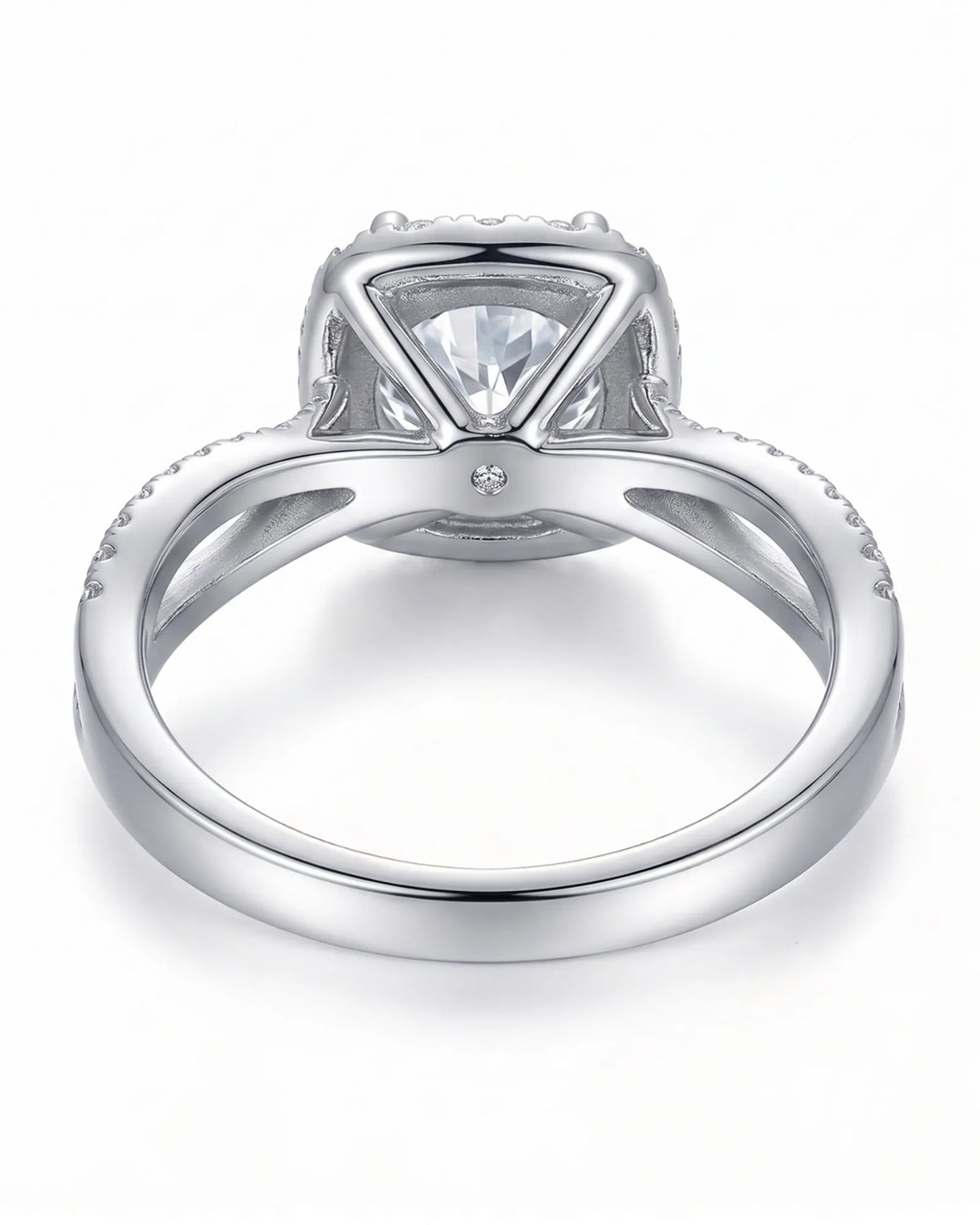 Sandra – Natural Round Diamond Halo Split-Shank Engagement Ring