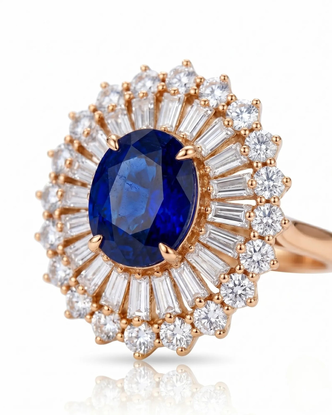Unheated oval sapphire ring framed by luminous diamond rays in 18K rose gold | SARATTI