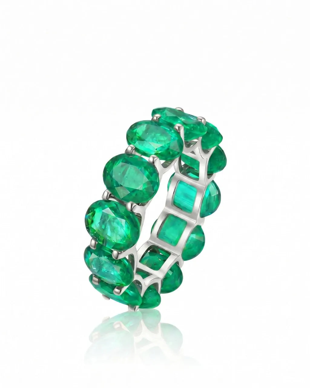 Verdant Orbis Colombian Natural Emerald Eternity Band in Platinum | SARATTI