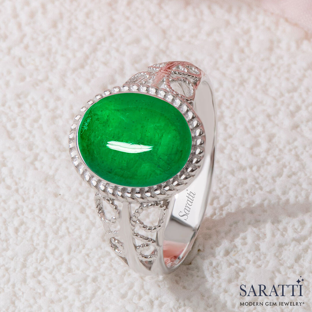 Vintage Style Antique Emerald Gold Ring | Saratti