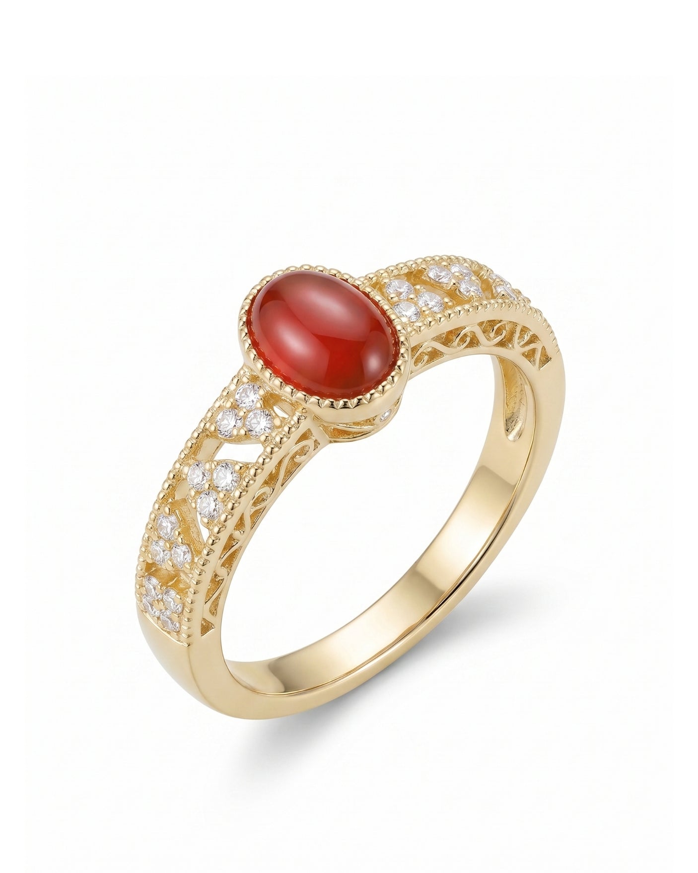 Vintage oval ruby and diamond ring with cabochon center stone in 18K Yellow Gold | SARATTI