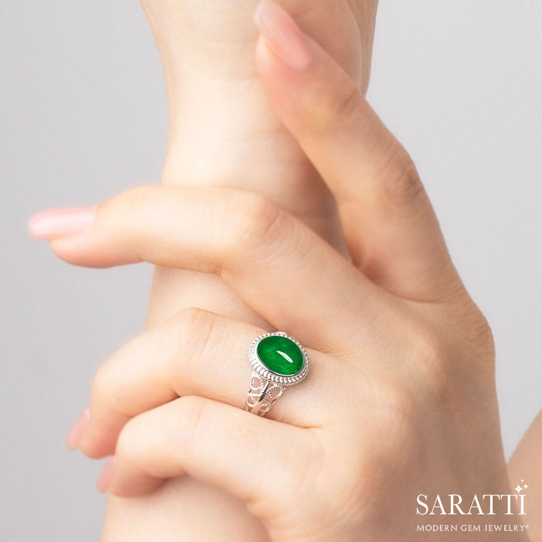 Timeless Antique Jewelry Collection: Emerald Ring | Saratti