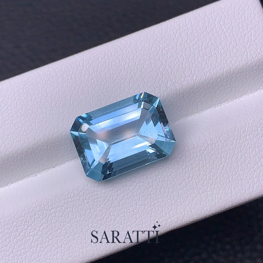 Vivid Blue Santa Maria Aquamarine 7.25 Carat | SARATTI  
