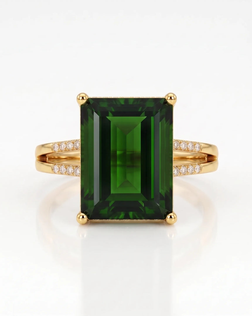 Vivid green emerald cut tourmaline ring with natural diamonds in 18K yellow gold | SARATTI