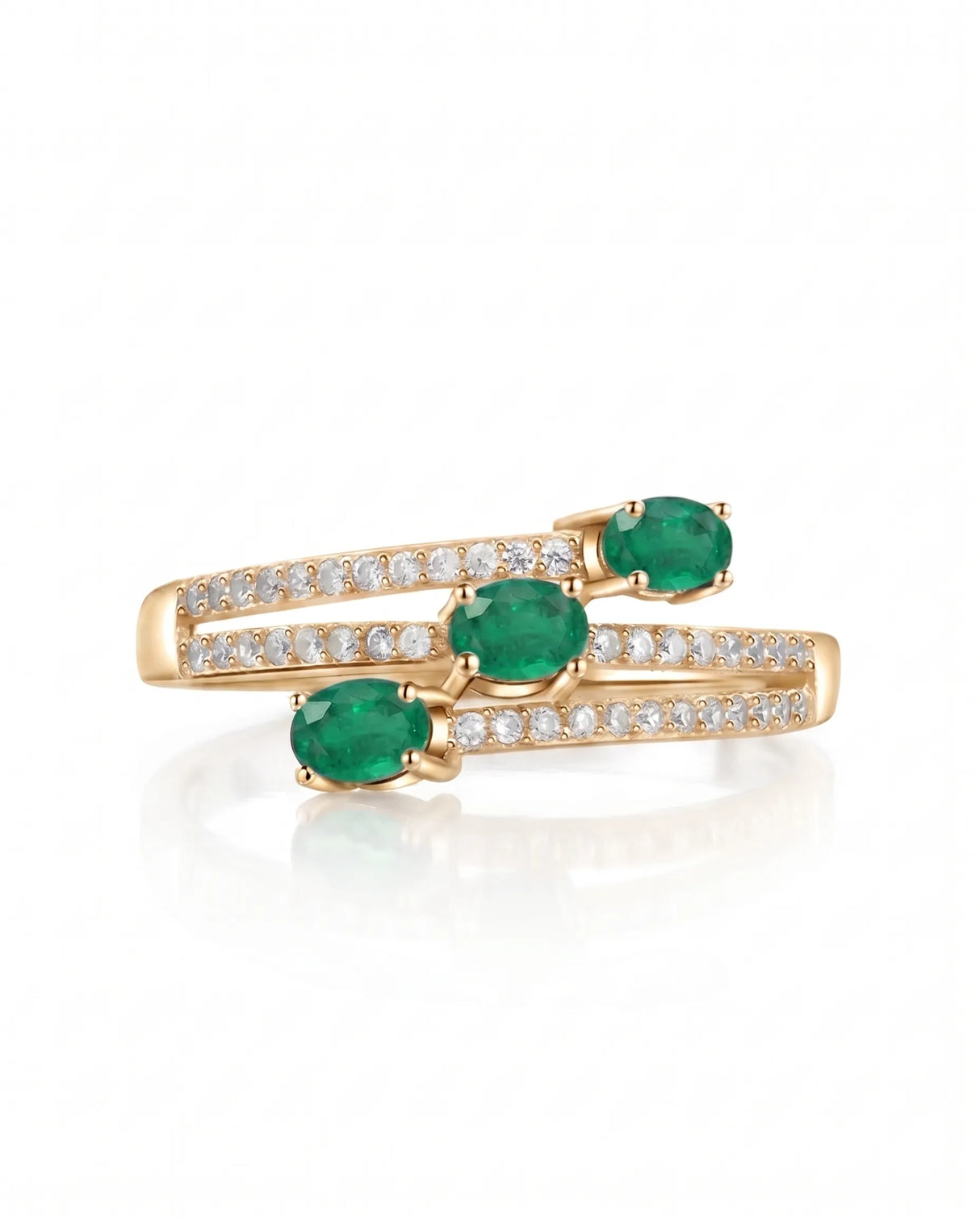 Wrap style emerald and diamond ring in 18K Yellow Gold | SARATTI
