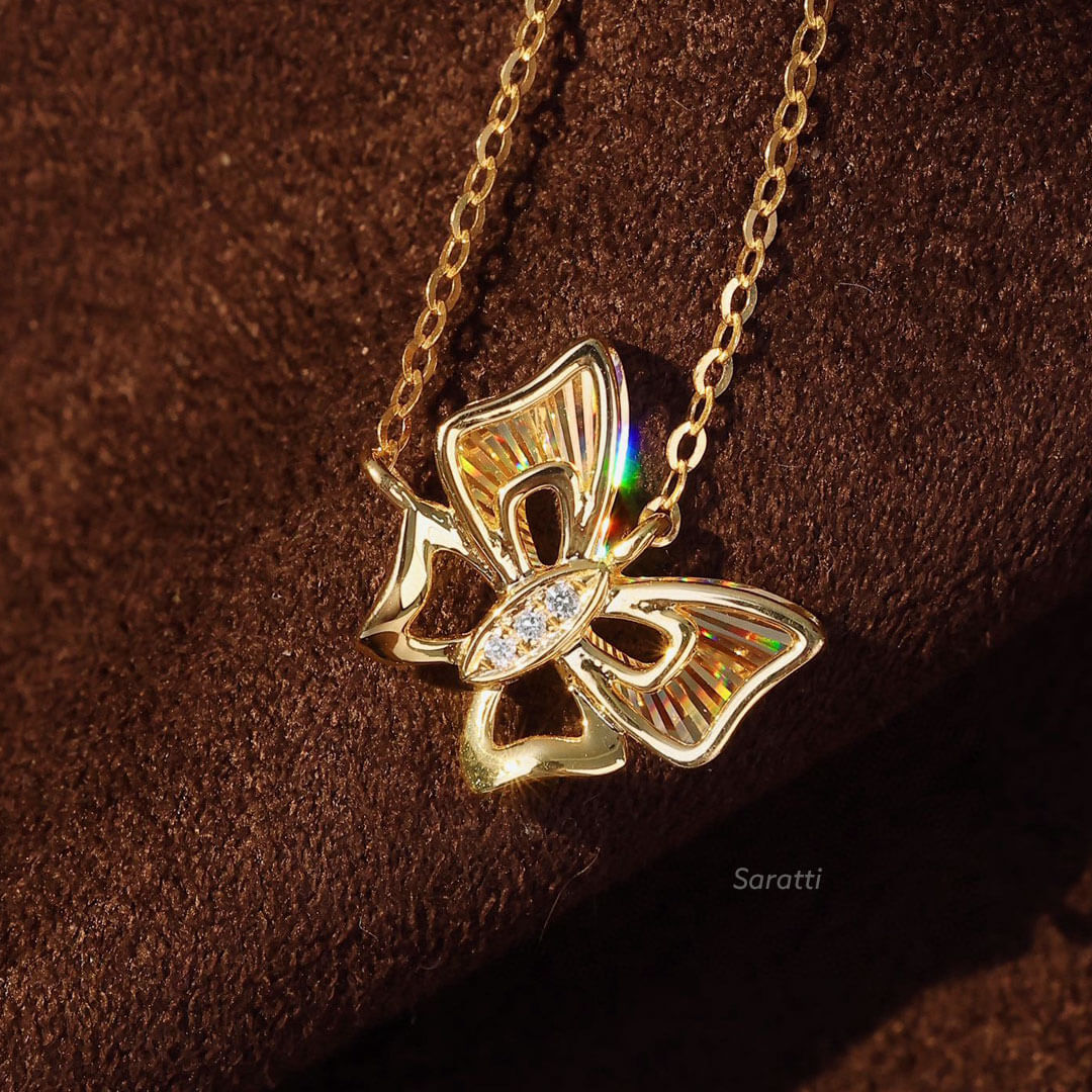 18K Yellow Gold Natural Diamond Butterfly Necklace | Saratti 