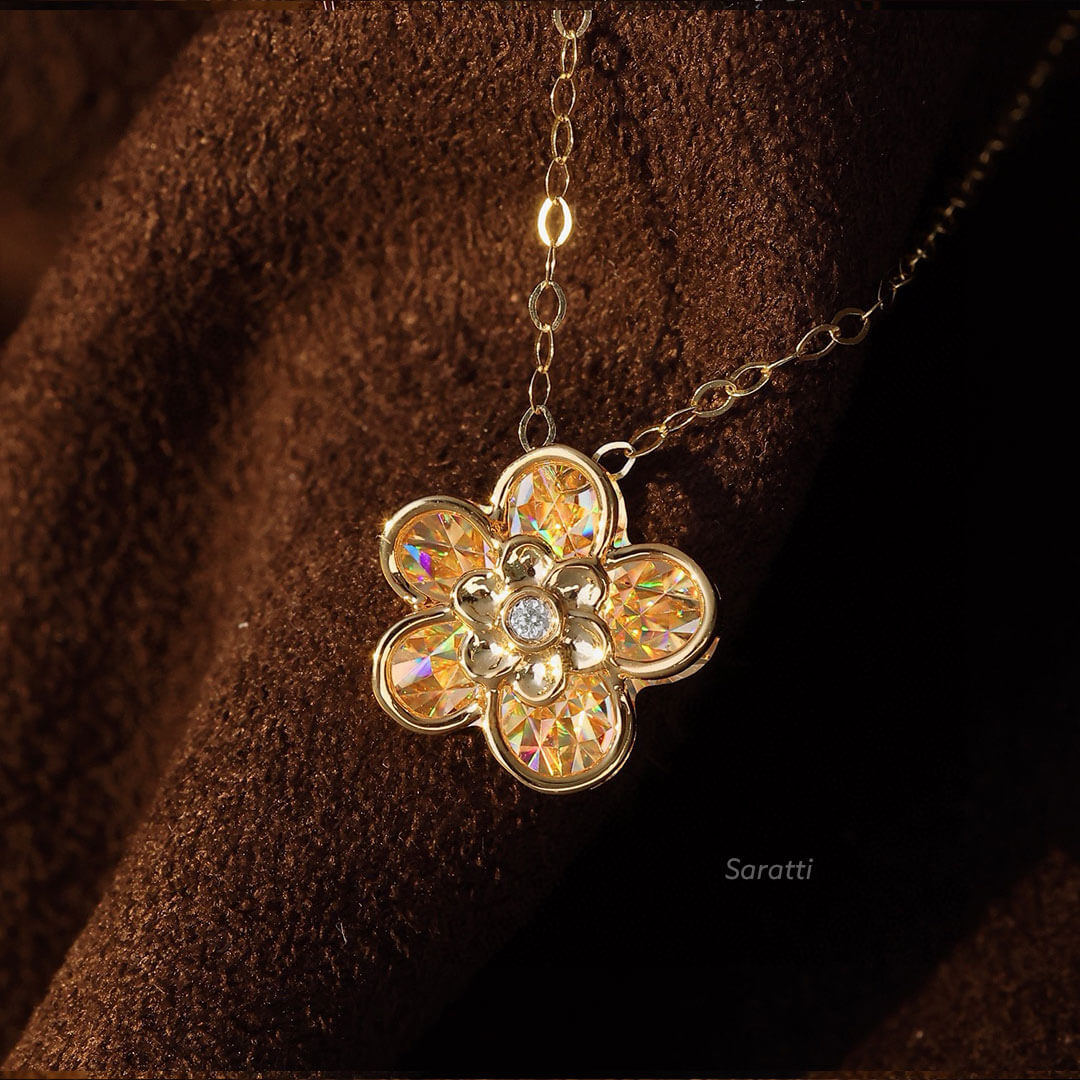 18K Yellow Gold Floral Small Diamond Necklace | Saratti 