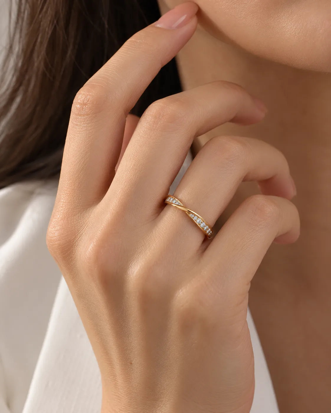Twisted Shank Natural Diamond Eternity Wedding Band in 18K Yellow Gold | SARATTI