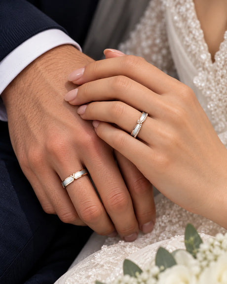 Abbraccio X and Ribbon Two Tone Matching Wedding Set in 18K Rose & White Gold on Couple | SARATTI