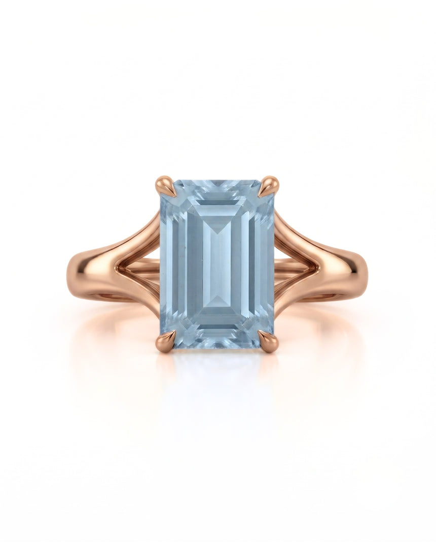 AERIA emerald cut Aquamarine split-shank solitaire ring setting in Rose Gold, front view | SARATTI