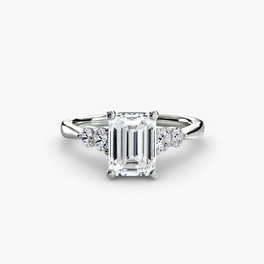 AMÉLIE Emerald Cut four-stone shoulder accent solitaire ring setting in 950 Platinum | SARATTI