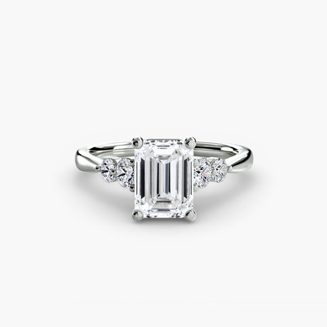 AMÉLIE Emerald Cut four-stone shoulder accent solitaire ring setting in White Gold | SARATTI