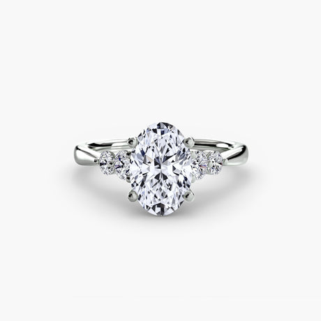 AMÉLIE Oval Cut four-stone shoulder solitaire ring setting in White Gold | SARATTI