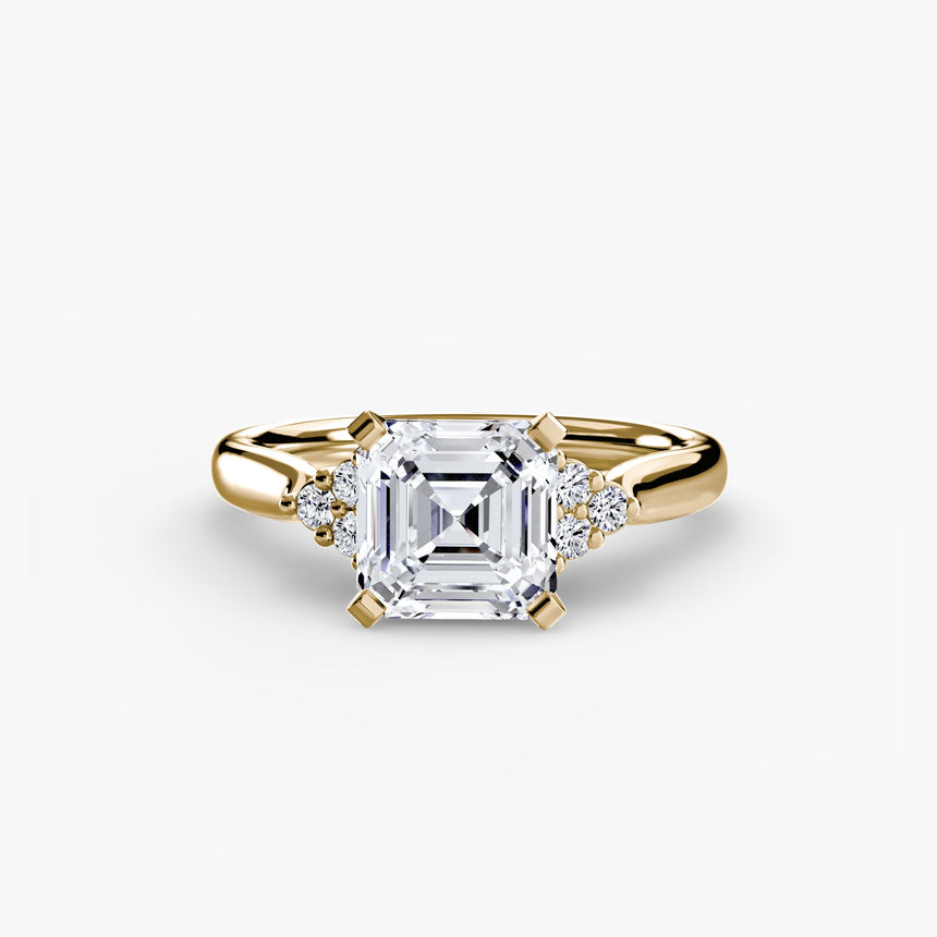 ASTRA II – Asscher Cut Six-Stone Shoulder Solitaire Ring Setting in Yellow Gold | SARATTI