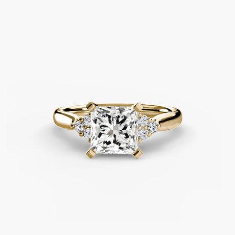 ASTRA II – Princess Cut Six-Stone Shoulder Solitaire Ring Setting in Yellow Gold | SARATTI