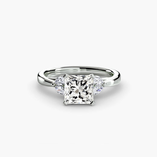 AURELIA – Princess Cut Four-Stone Shoulder Ring Setting in White Gold | SARATTI