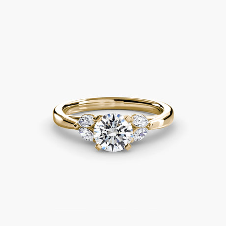 AURELIA – Round Cut Four-Stone Shoulder Ring Setting in Yellow Gold | SARATTI