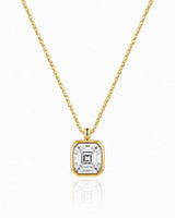 AUREX Asscher Cut bezel necklace setting in yellow gold | SARATTI