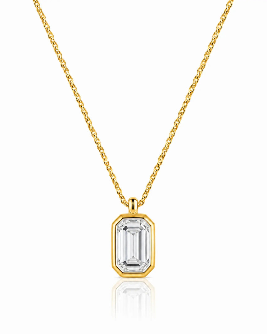 AUREX Emerald Cut bezel necklace setting in yellow gold | SARATTI