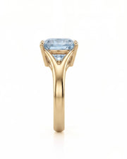 Avenelle cushion cut Aquamarine split-shank ring setting in yellow gold, side profile | SARATTI