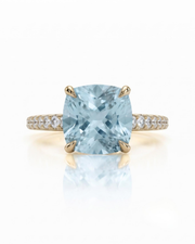 CAELIA cushion cut Aquamarine pavé solitaire ring setting in Yellow Gold, front view | SARATTI