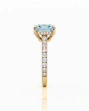 CAELIA cushion cut Aquamarine pavé solitaire ring setting in Yellow Gold, side profile | SARATTI