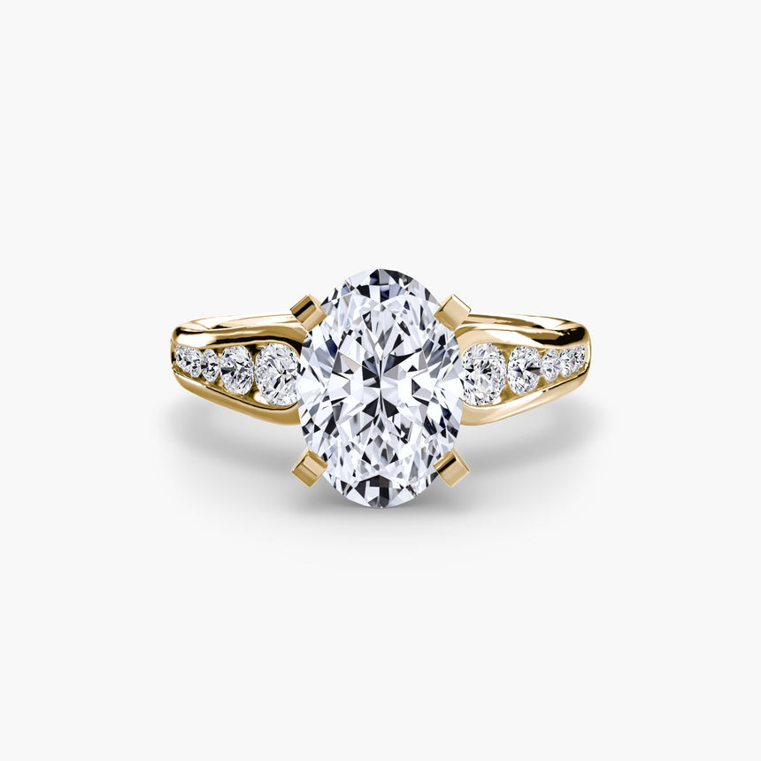 CLARTÉ oval cut pavé solitaire ring setting in yellow gold | SARATTI