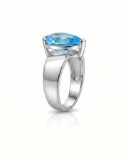 Courant pear-cut Aquamarine sculptural open-band solitaire ring setting in Platinum, front view | SARATTI