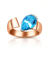 Courant pear-cut Aquamarine sculptural open-band solitaire ring setting in Rose Gold, side view | SARATTI