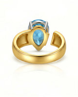 Courant pear-cut Aquamarine sculptural open-band solitaire ring setting in Yellow Gold, side view | SARATTI