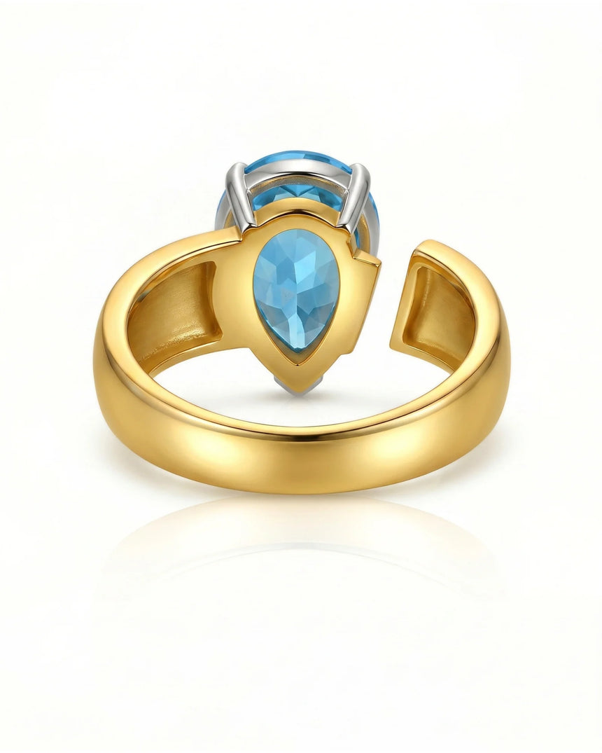 Courant pear-cut Aquamarine sculptural open-band solitaire ring setting in Yellow Gold, side view | SARATTI