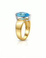 Courant pear-cut Aquamarine sculptural open-band solitaire ring setting in Yellow Gold, top view | SARATTI