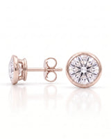 1.00 ct. tw. lab-grown round diamond full-bezel stud earrings in 14K rose gold, bezel detail | SARATTI