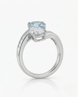 Élan Céleste pear-cut Aquamarine bypass ring setting in white gold, side profile showing separate open baskets | SARATTI