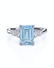 Élané emerald cut Aquamarine diamond accent ring setting in Platinum, front view | SARATTI