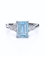 Élané emerald cut Aquamarine diamond accent ring setting in White Gold, front view | SARATTI