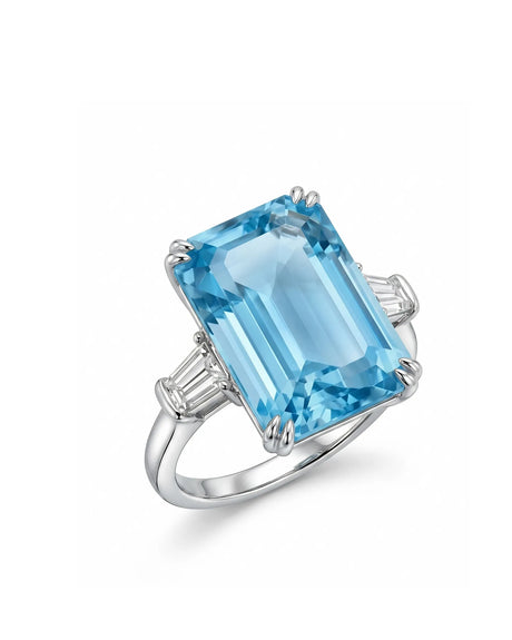 Équilibre emerald-cut Aquamarine diamond tapered-baguette three-stone ring setting in White Gold, 45-degree view | SARATTI